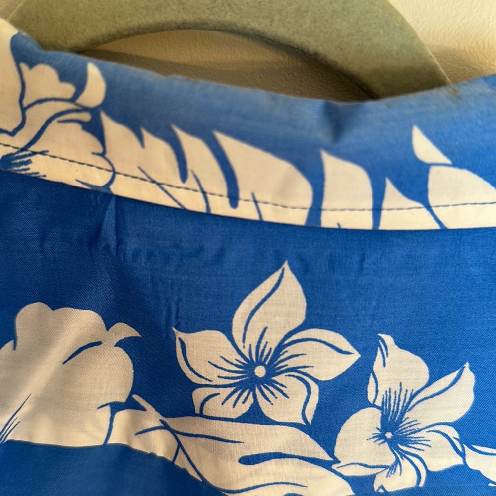Island Fashions Authentic Hawaiian Shirt - Picture 6 of 7